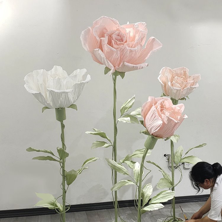 Elektrická kvetoucí růžová ozdobná květina papíru